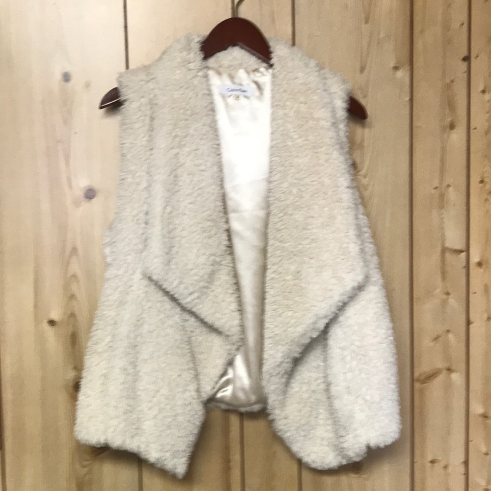 LAST CALL Calvin Klein faux fur vest EUC Roomy Medium NFR rodeo winter cowgirl